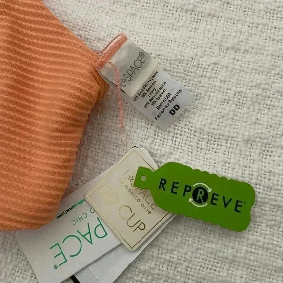 NWT L space Jess bikini top in orange size DD - Picture 2 of 3